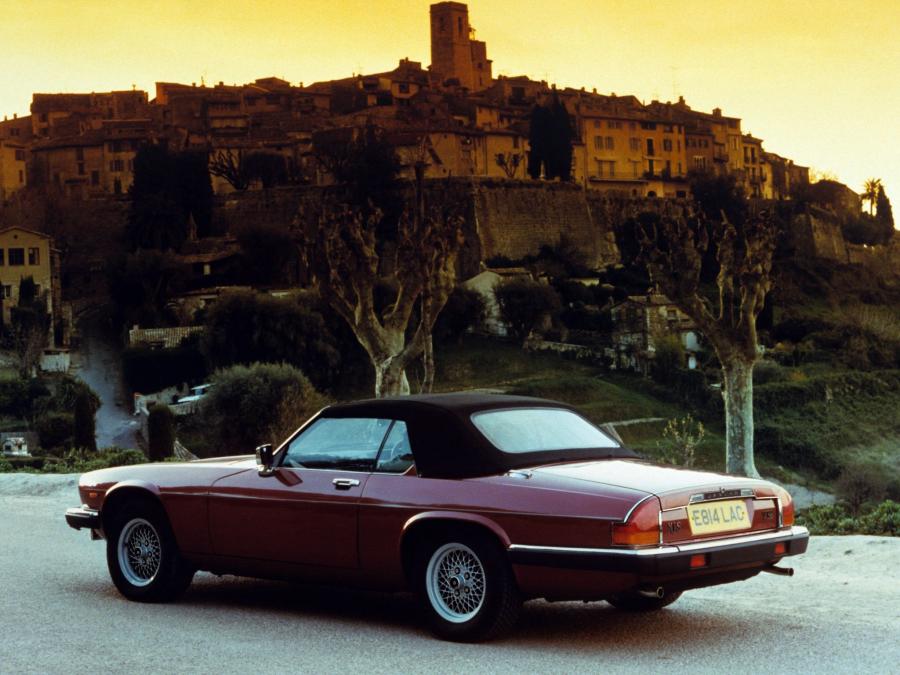  Jaguar XJ-S Convertible 1988 года  (фото 3 из 5)